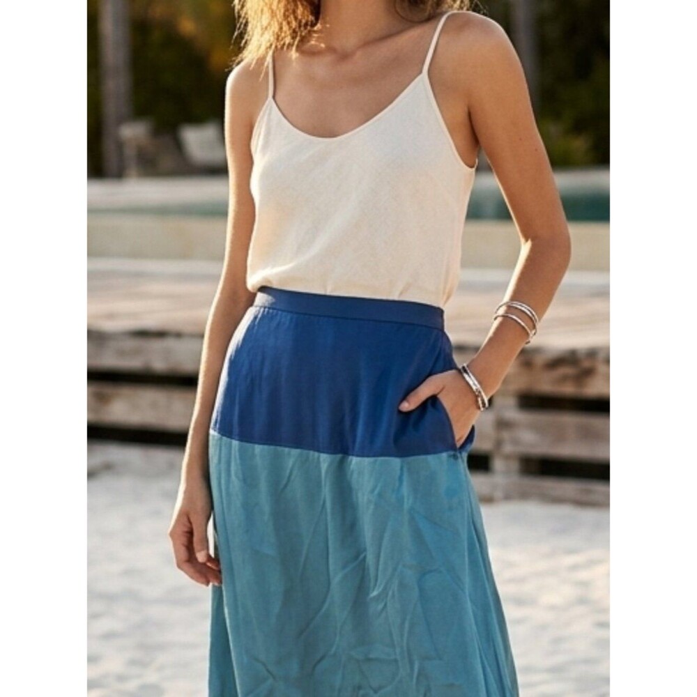 NWT Slinky Brand Two Tone Blue A-Line Skirt XL Elastic Waist Pull On